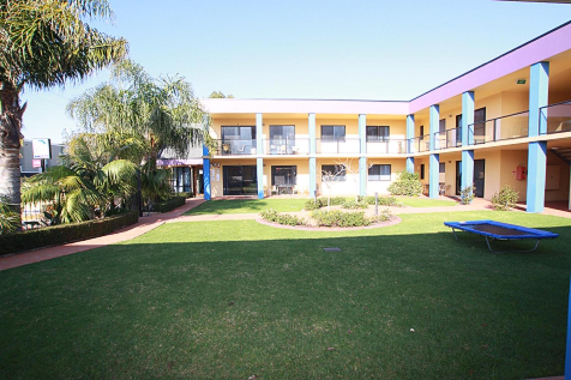 Nautilus Aparthotel